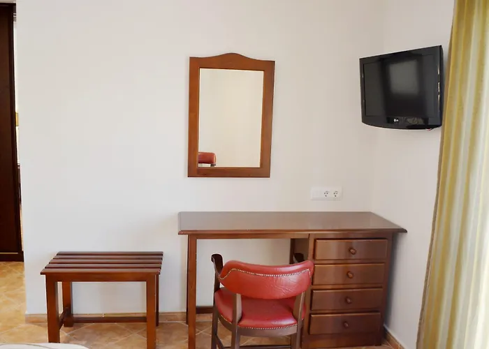 Готель Tarik Торремолінос